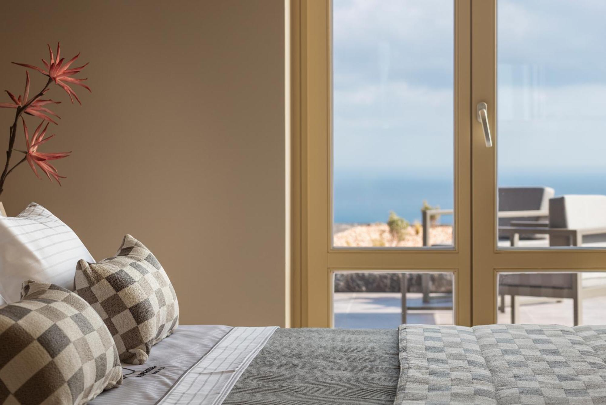 Almarossa Luxury * Βούρβουλος